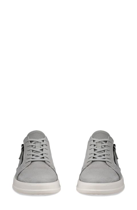 Move Leather Sneaker