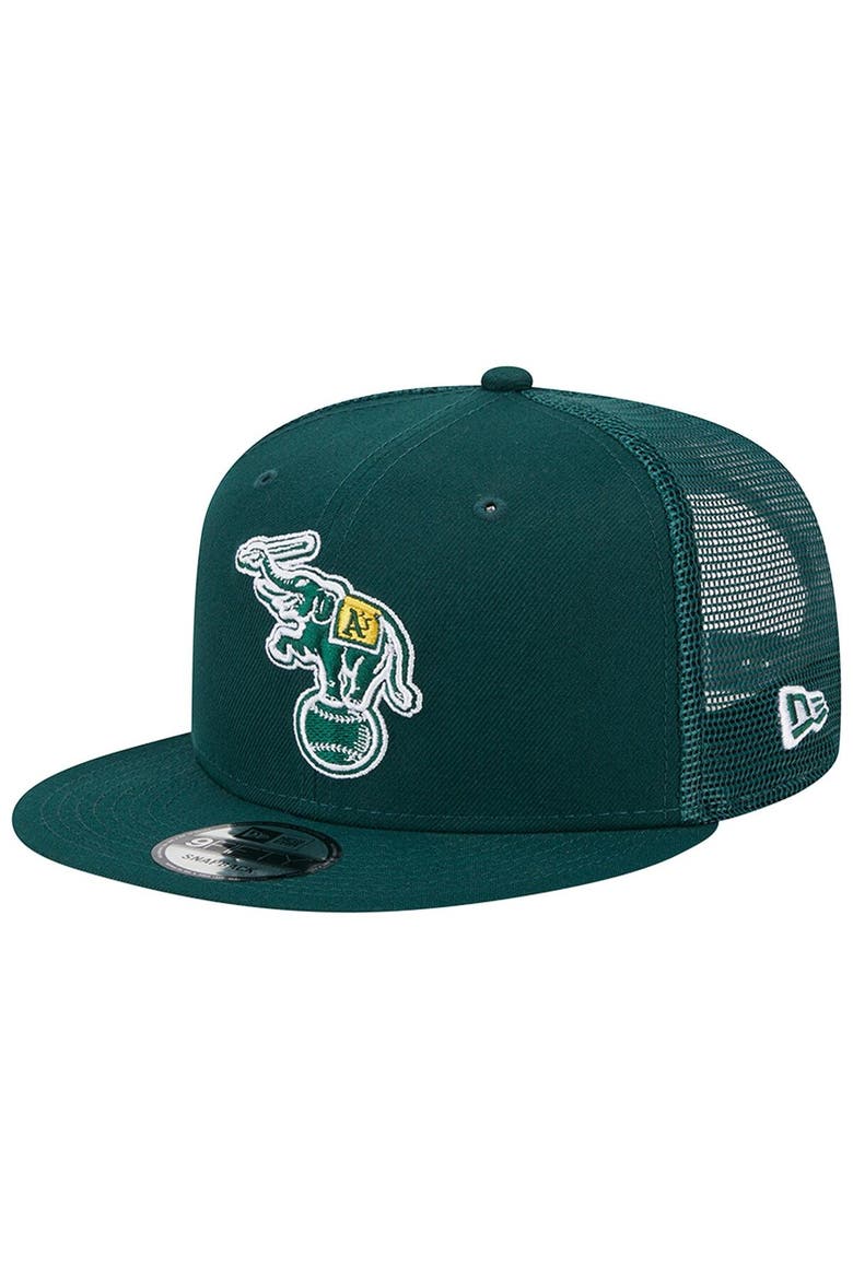 Men's New Era Green Oakland Athletics Cooperstown Collection Team Color Trucker 9FIFTY Snapback Hat, Main, color, Green