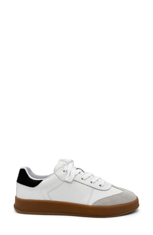 Shop Chelsea Crew Moldova Low Top Sneaker