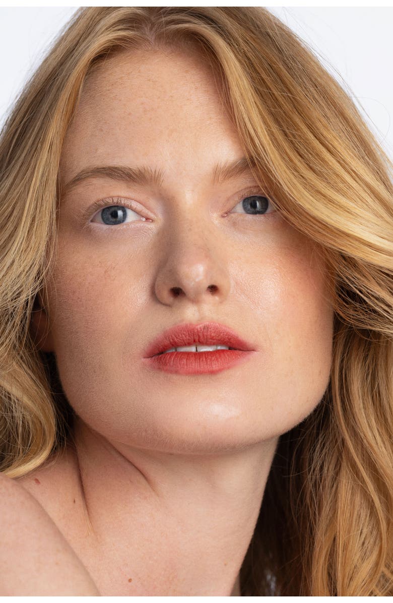 Kiss Kiss Bee Glow Lip Oil