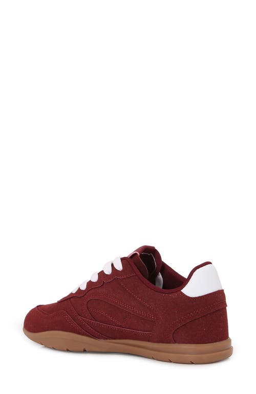 Berness Low Top Sneaker In Burgundy