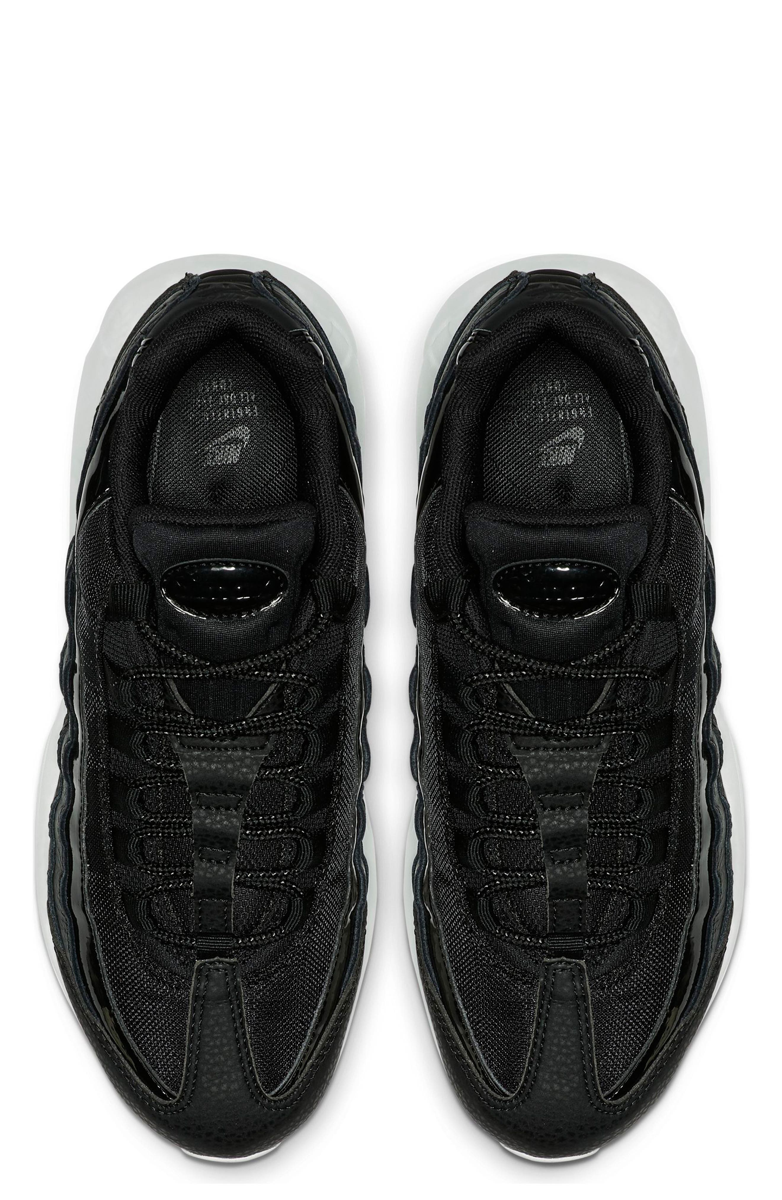 Nike Air Max 95 SE Running Shoe, Alternate, color, 