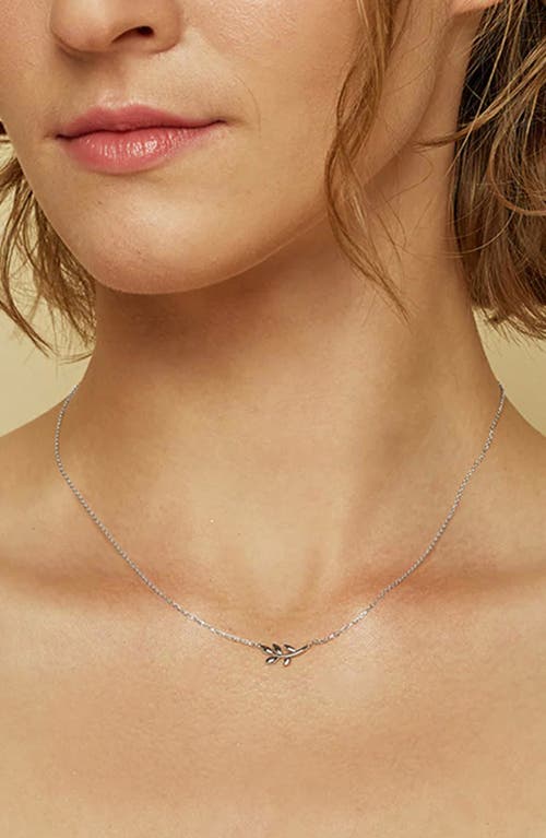 Bearfruit Jewelry Sterling Silver 18k Gold Plated Olivia Leaf Necklace In Silver