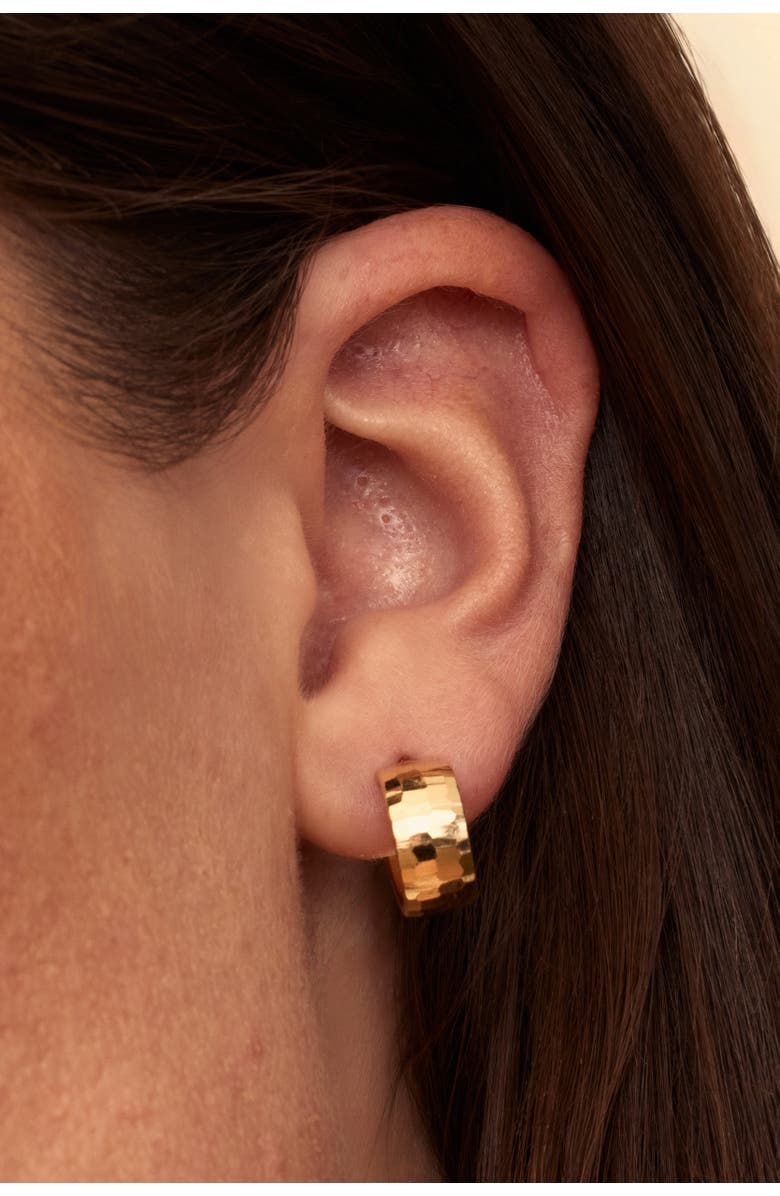 Oradina 14K Gold Reflections Bold Midi Hoops, Alternate, color, Yellow Gold