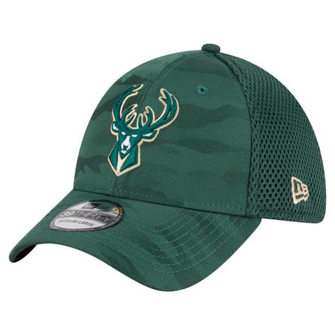 Men's New Era  Hunter Green Milwaukee Bucks Subtle Camo 39THIRTY Flex Hat