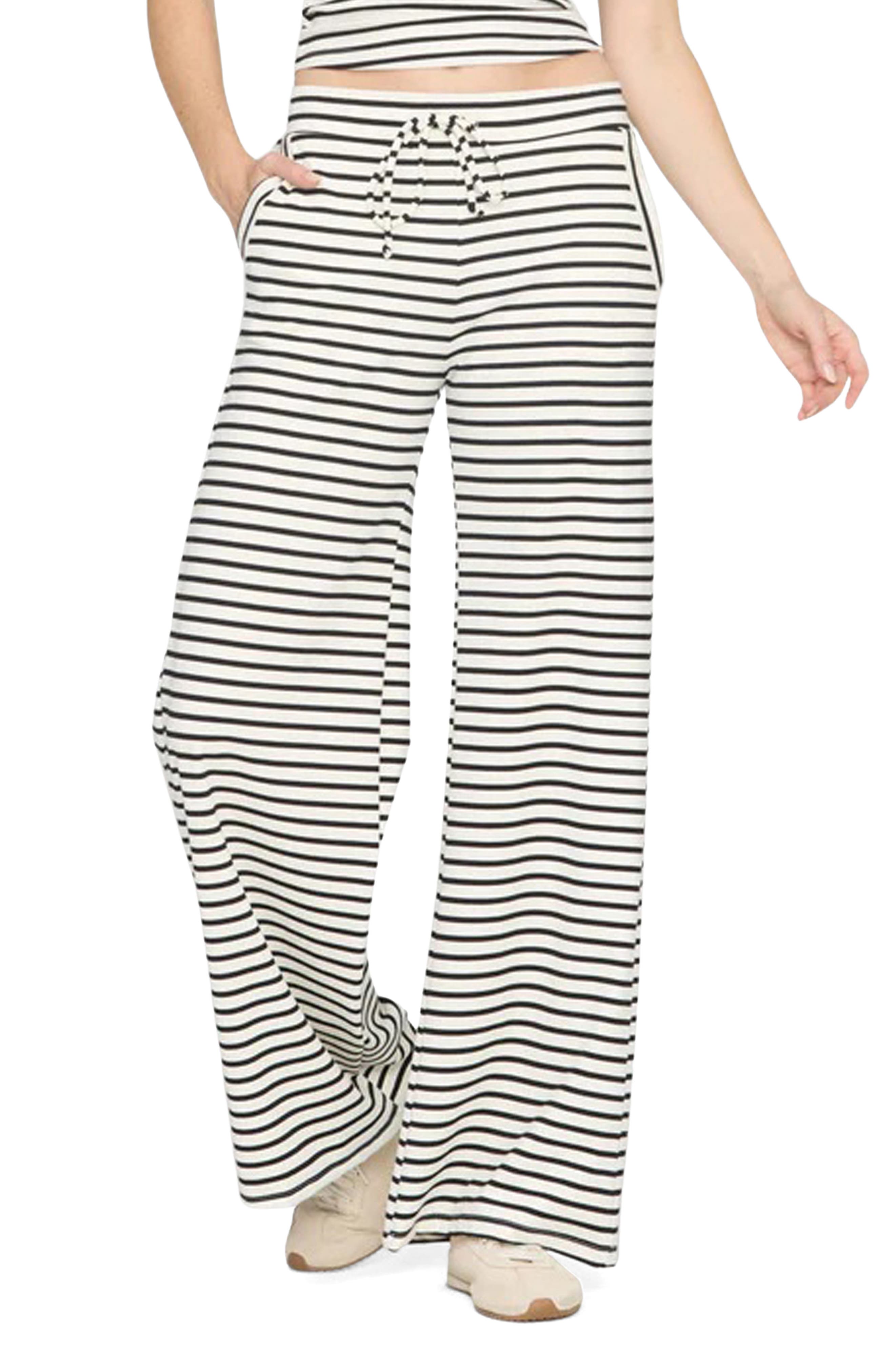 IVORY/ BLACK