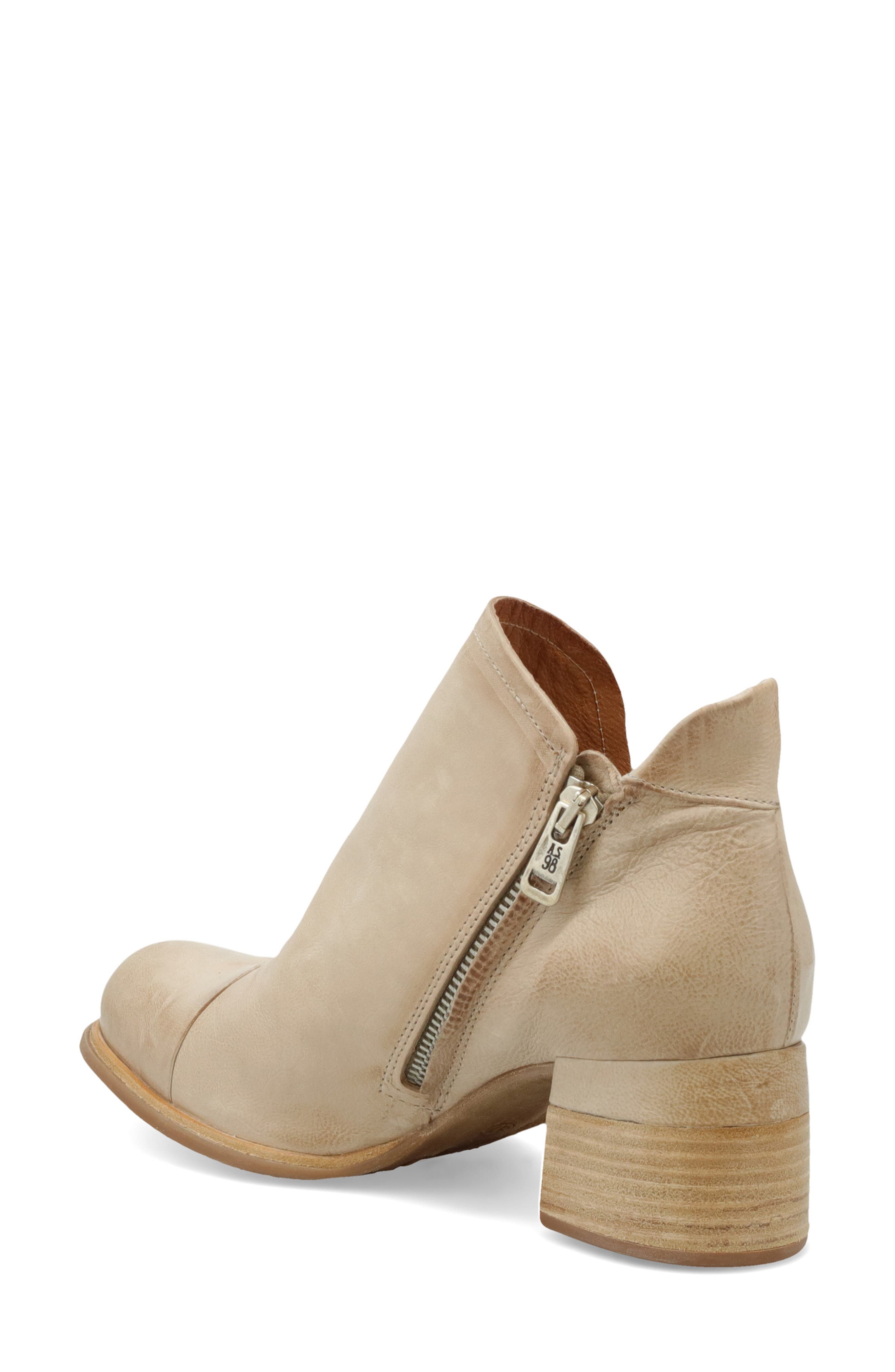 A.S.98 Lloyd Bootie, Alternate, color, 