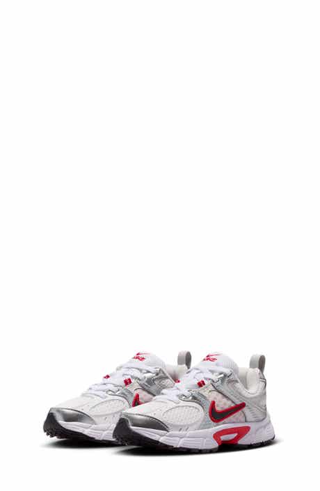 Nike Kids' V5 RNR Sneaker