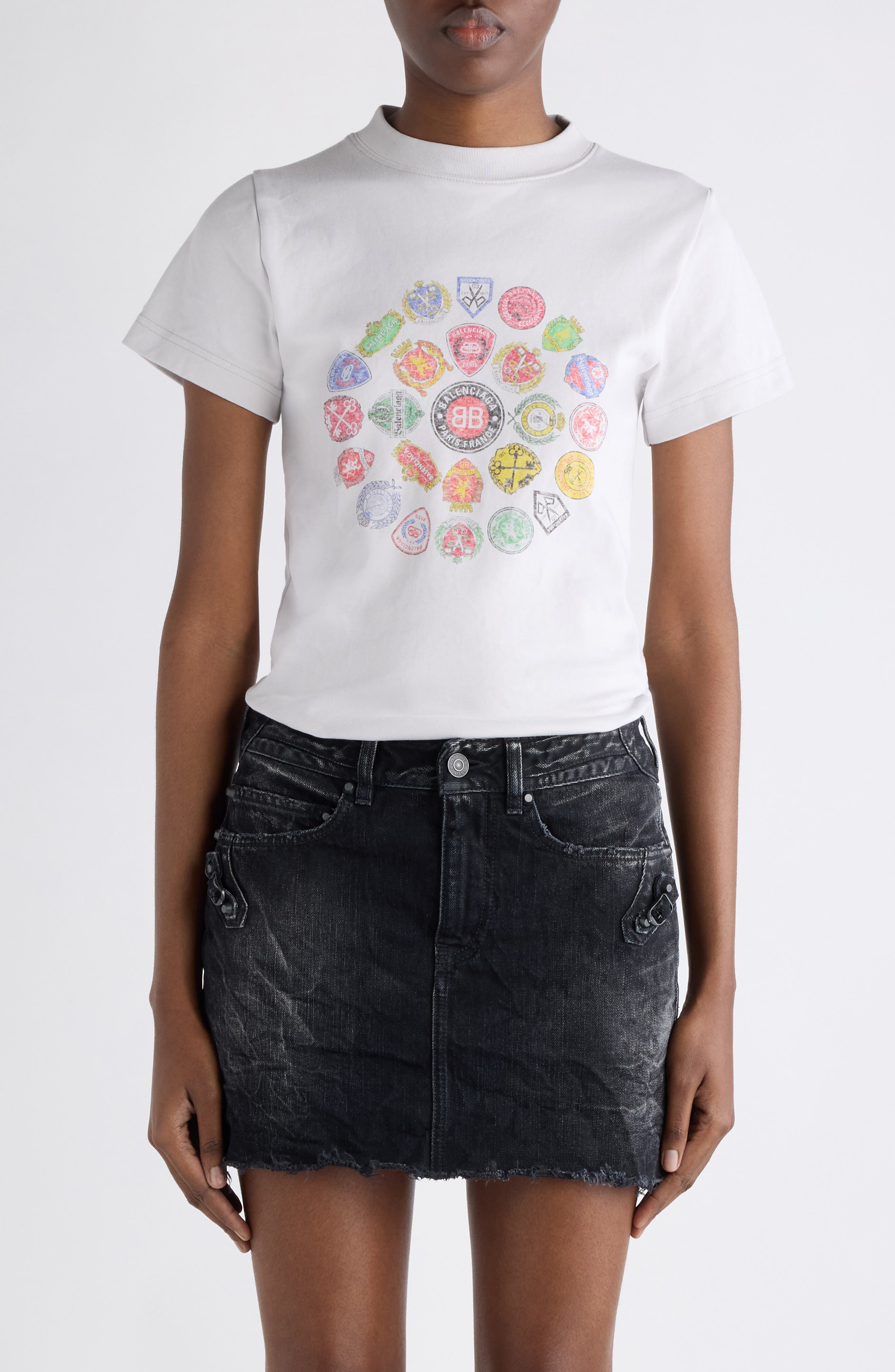 Fitted Graphic T-Shirt