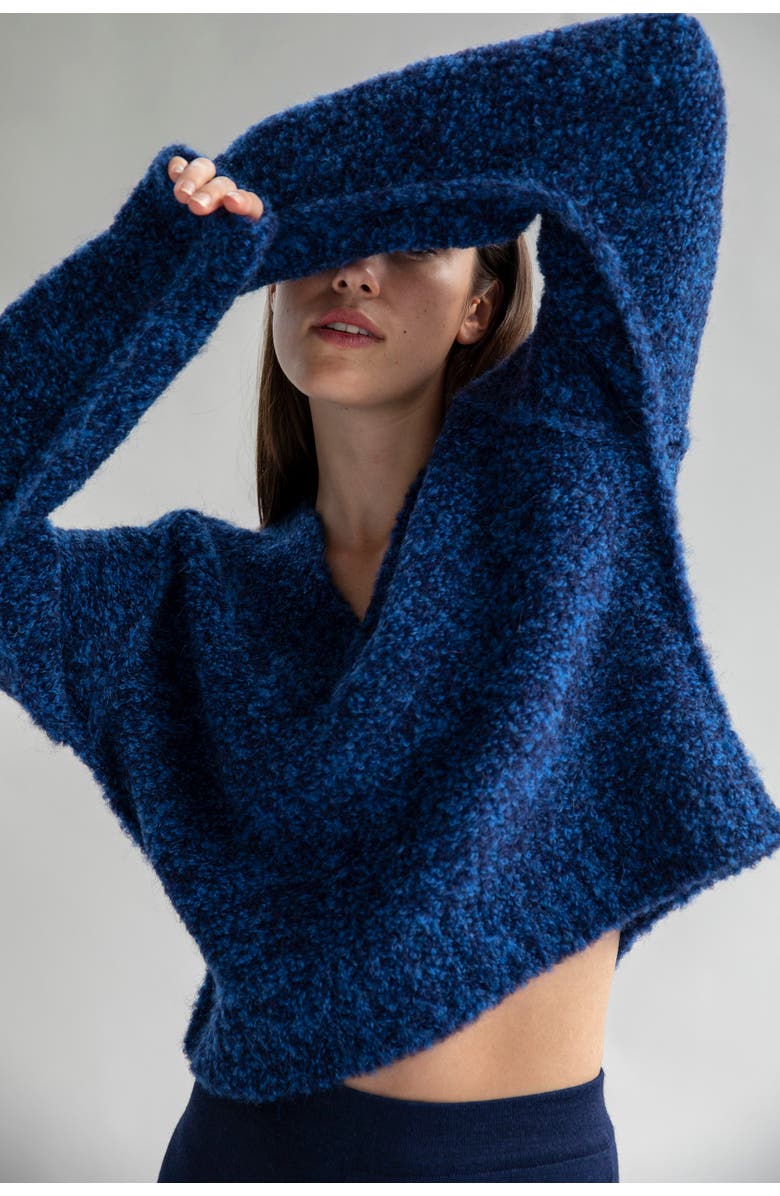 SSKEIN V Neck Boucle Pullover, Alternate, color, Sky Navy