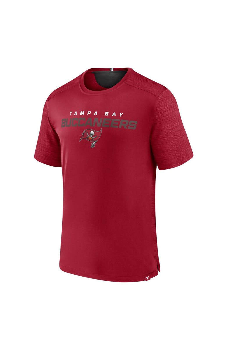 FANATICS Men's Fanatics Branded Red Tampa Bay Buccaneers Defender Evo T-Shirt, Alternate, color, 