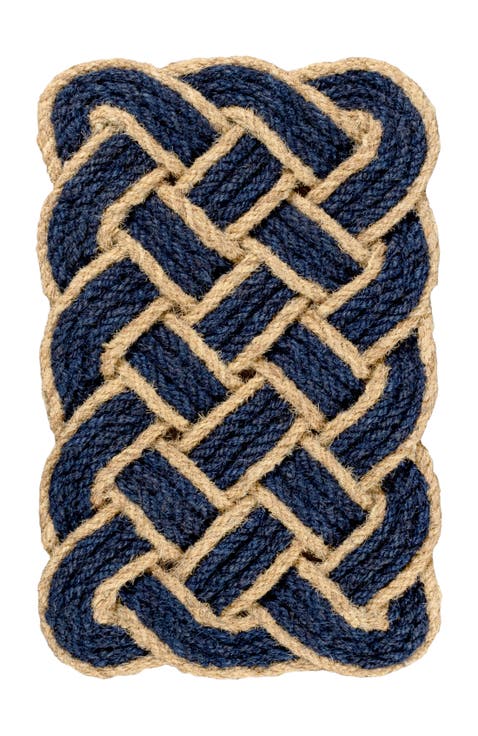 Maeve Classic Coastal Scalloped Basketweave Coir Indoor/Outdoor DoorMat