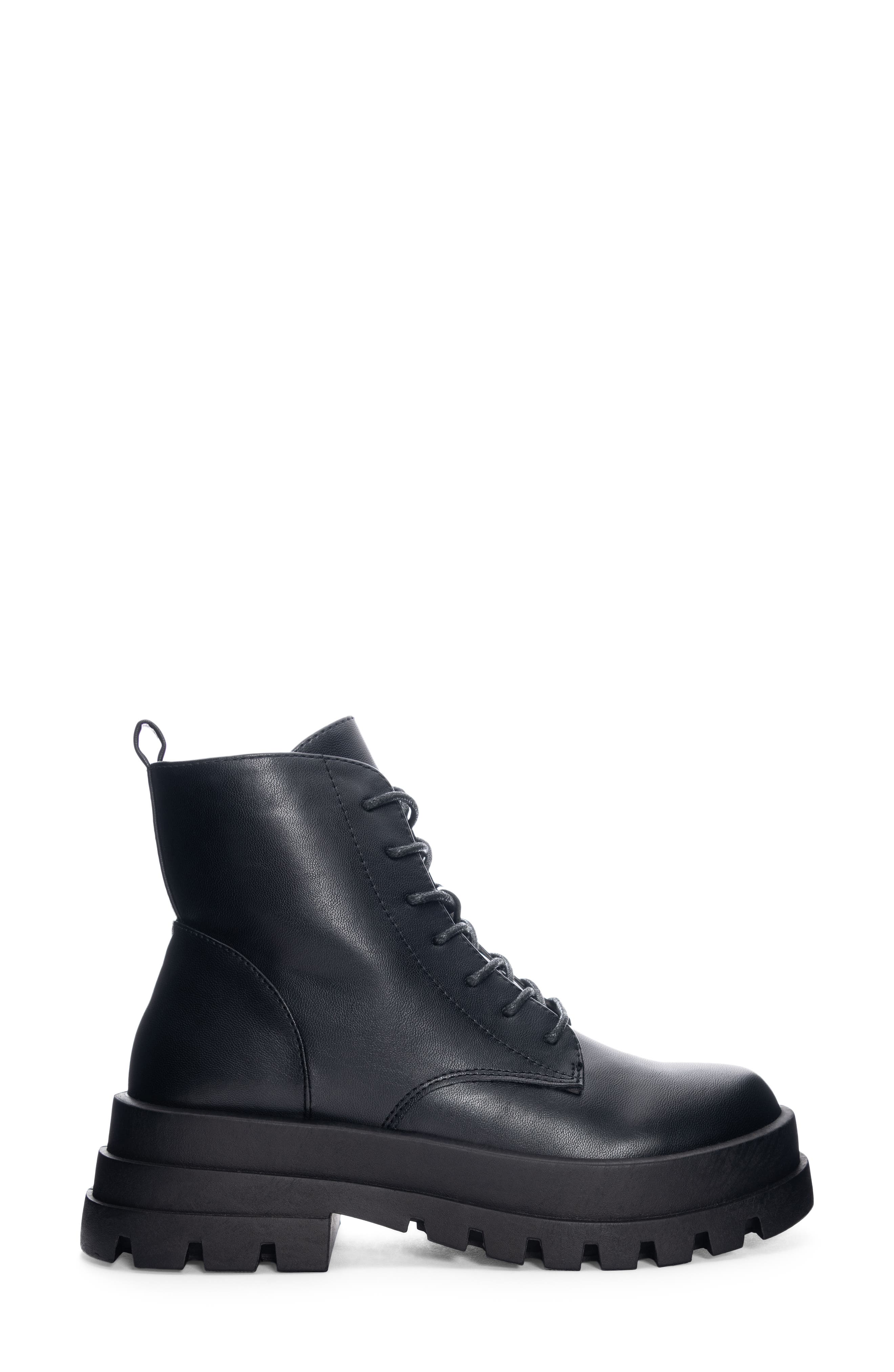 Dirty Laundry Vedder Lug Sole Boot, Alternate, color, 
