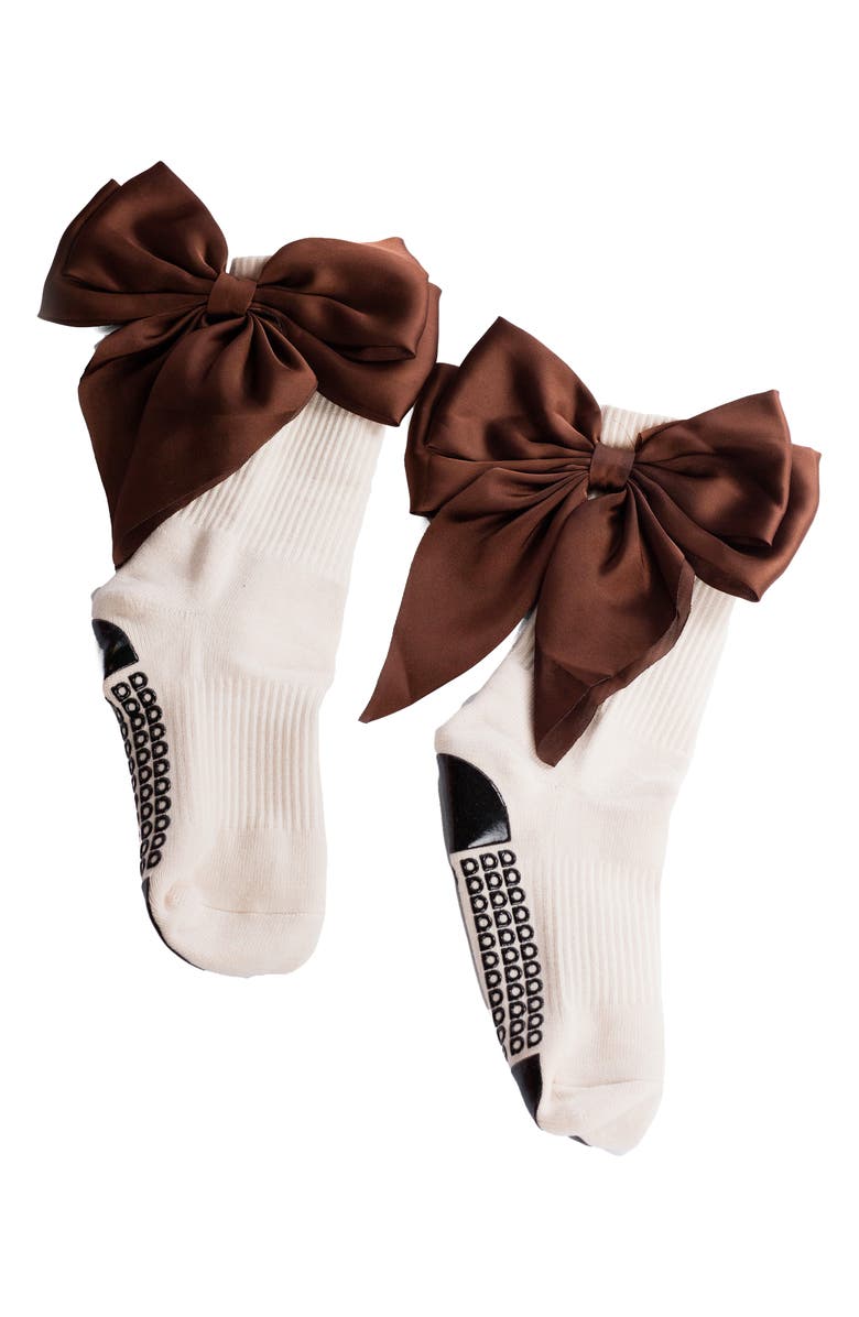 Arebesk Anna Bow Grip Socks, Alternate, color, Cream-Brown