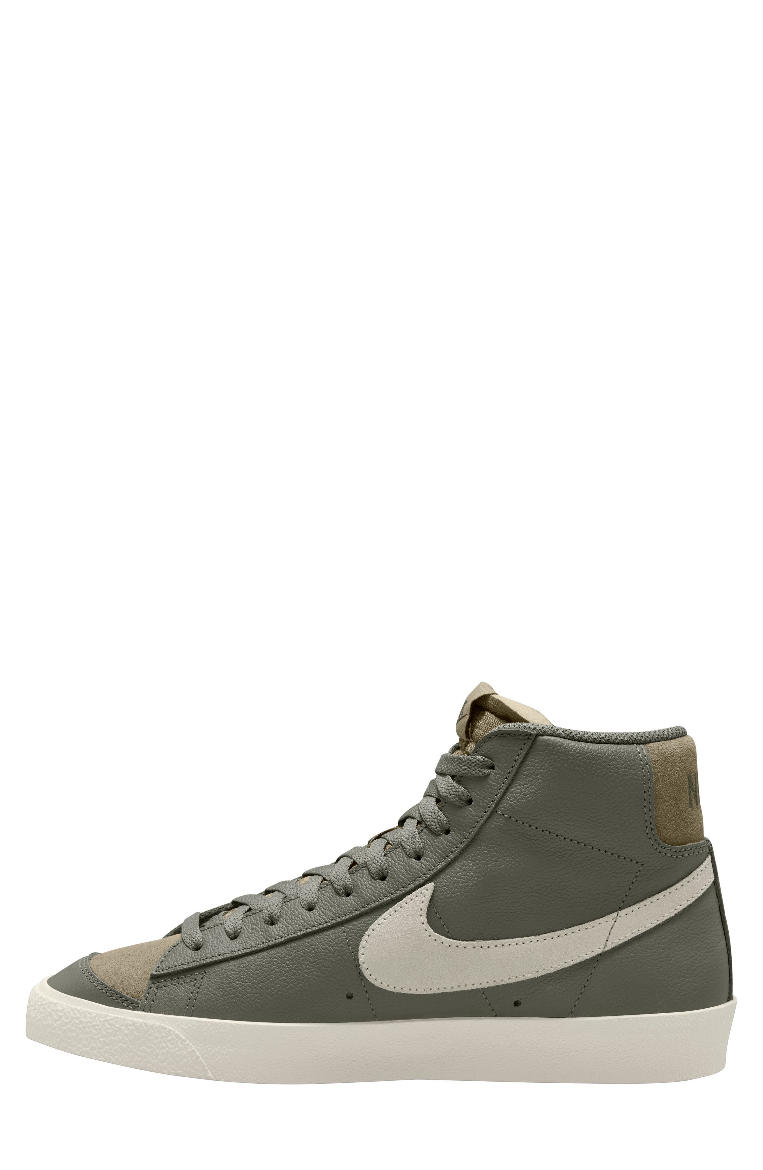 Nike Blazer Mid '77 Premium Sneaker, Alternate, color, 