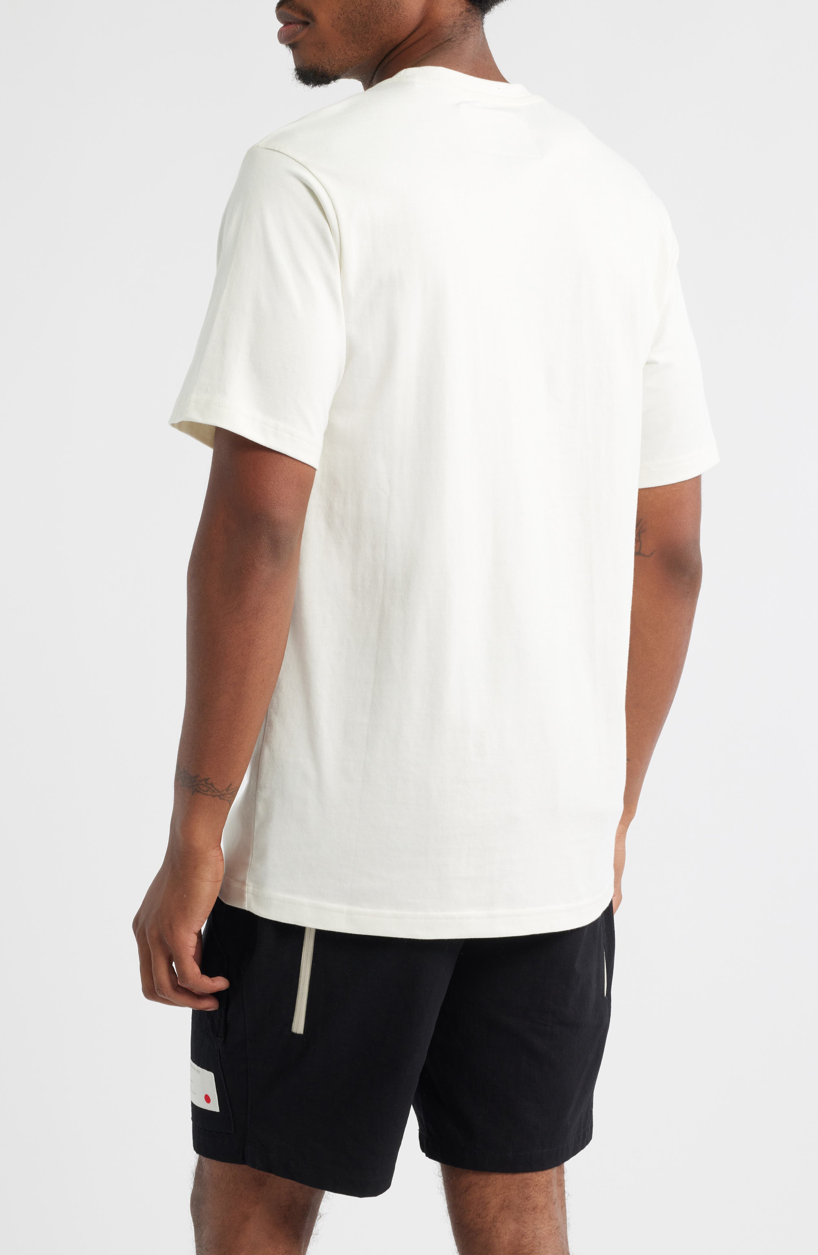 Move Different Graphic T-Shirt - image 4
