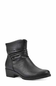 CLIFFS BY WHITE MOUNTAIN Durbon Scrunch Boot - Wide Width