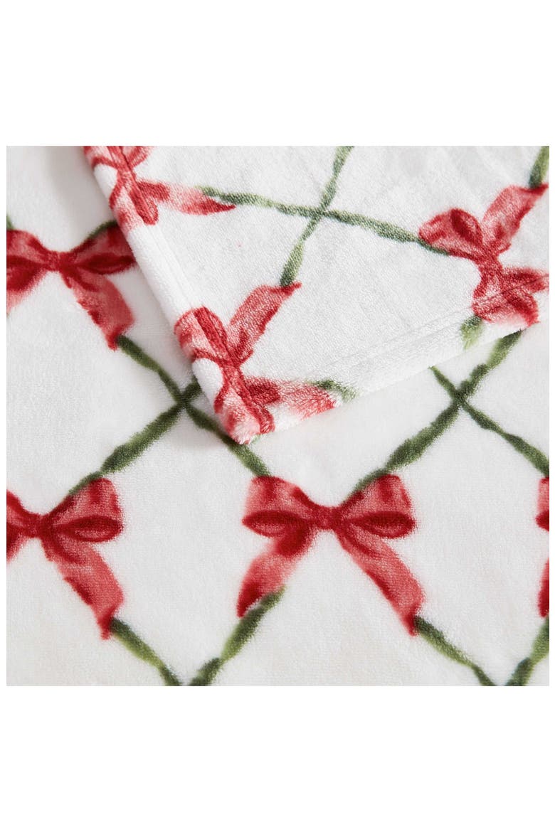 Emma's Bow Plush Throw Blanket, Alternate, color, WHITE/ RED/ GREEN