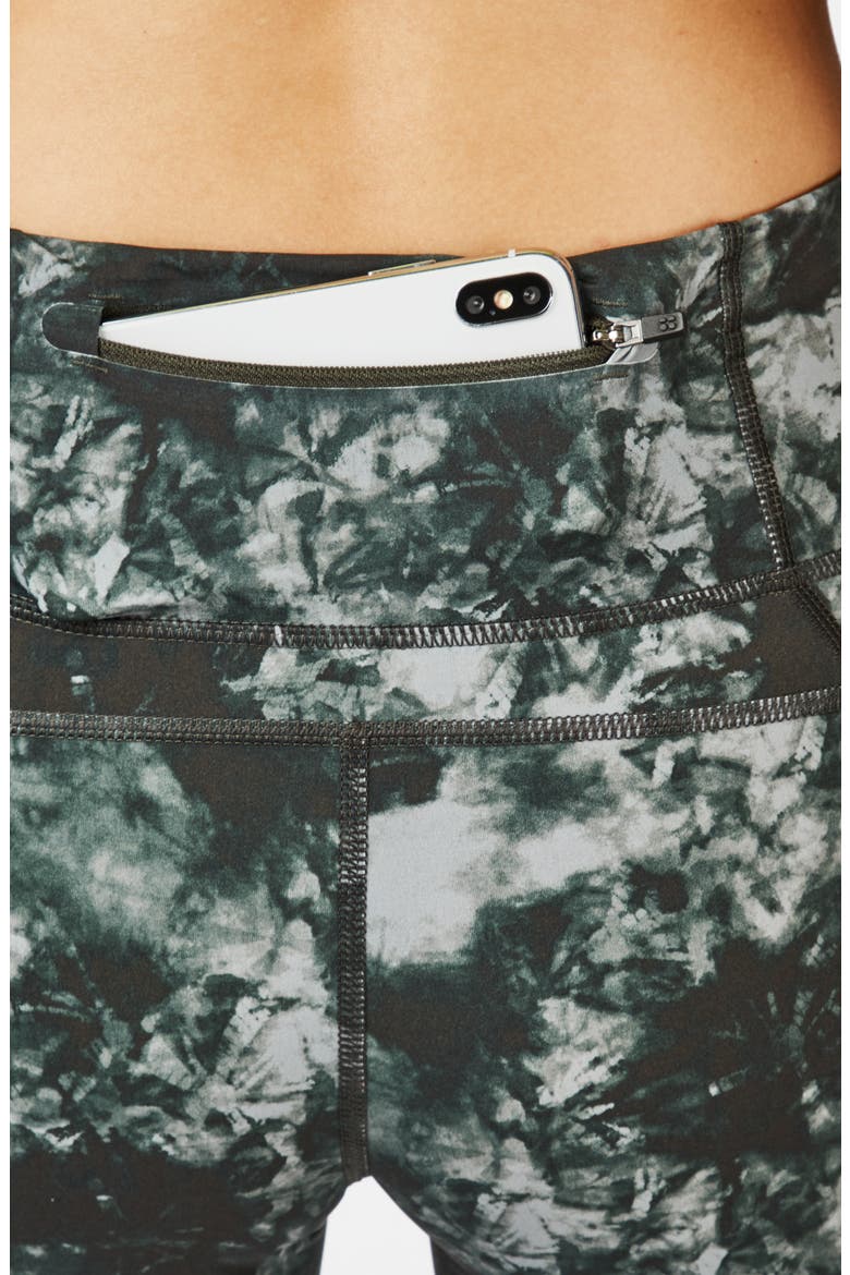 Zero Gravity Pocket 7/8 Running Leggings, Alternate, color, GREEN TIE DYE PRINT