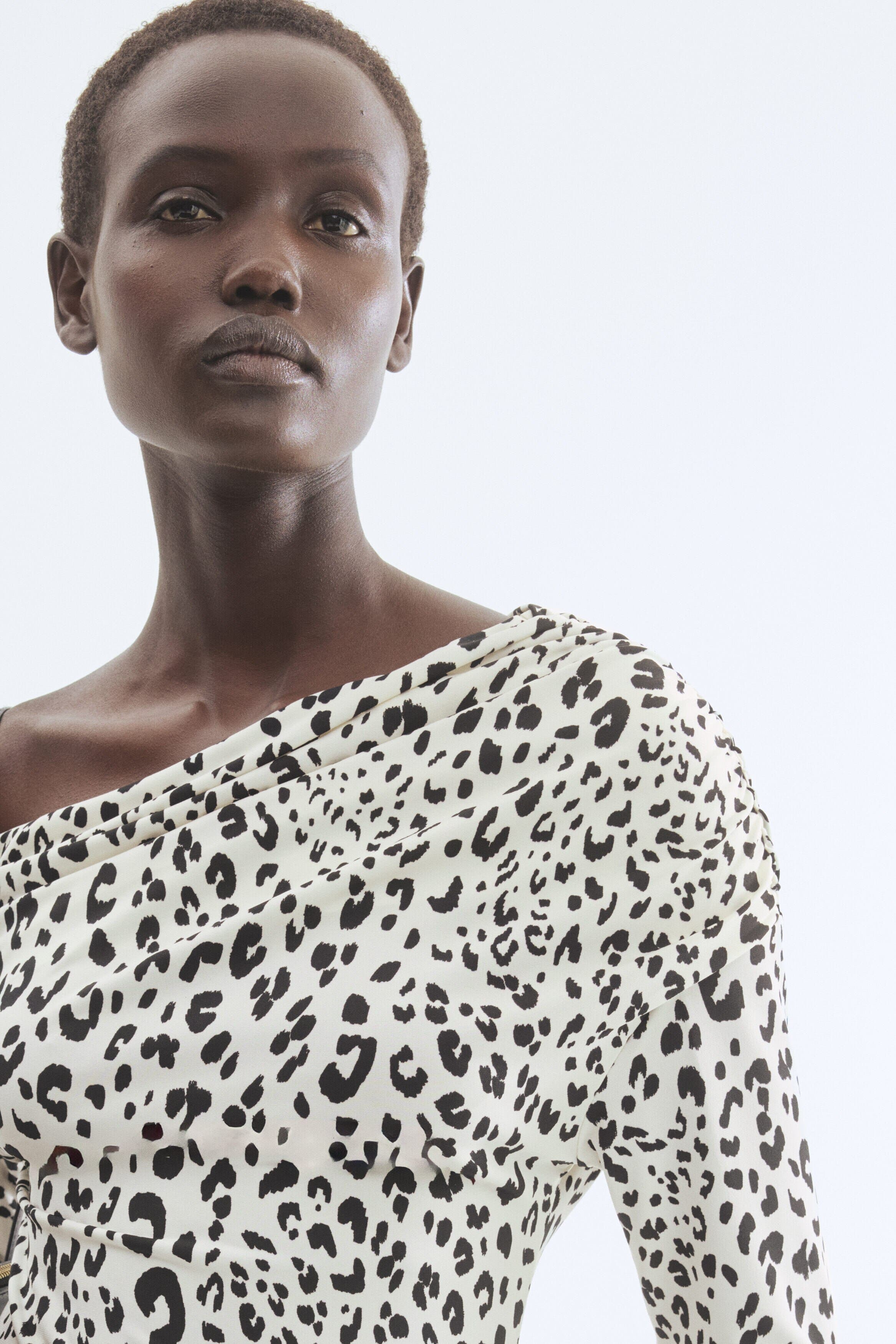 selected White/leopard print