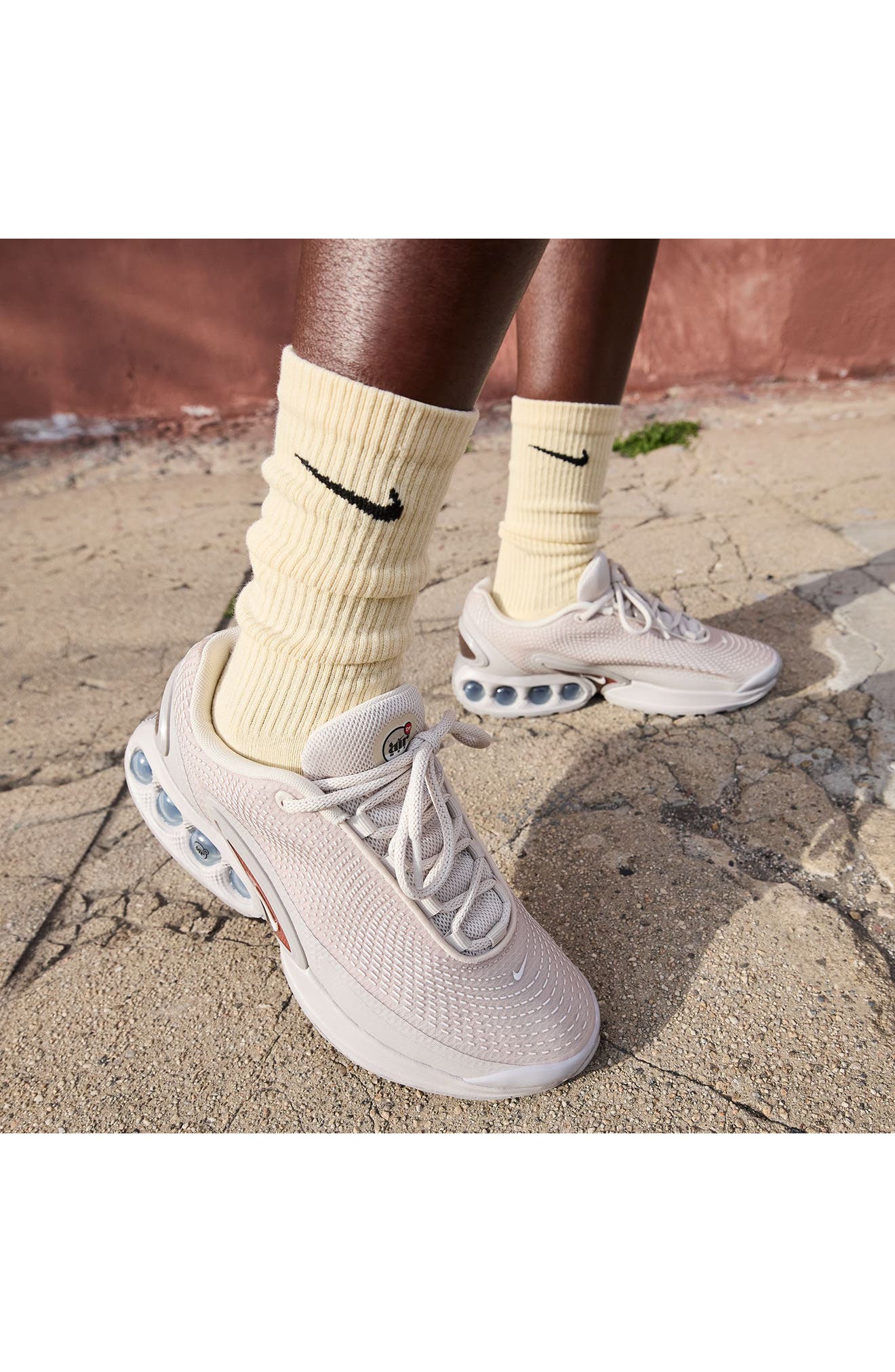 Air Max Dn Sneaker, Alternate, color, LIGHT ORE WOOD BROWN/ PHANTOM