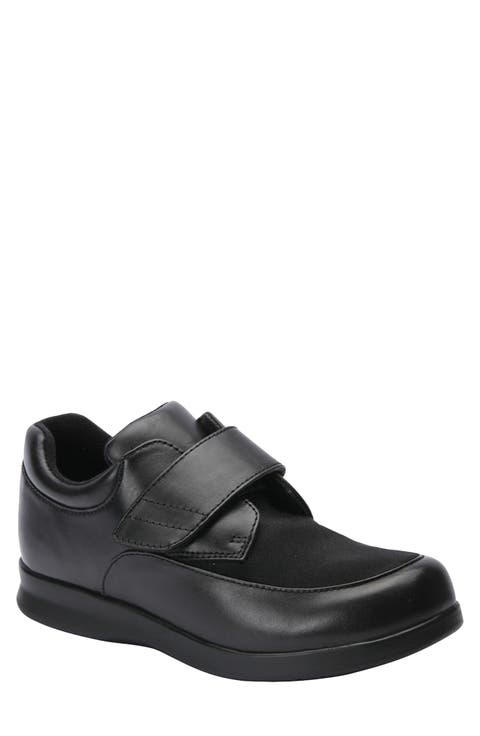 Journey II Leather Sneaker
