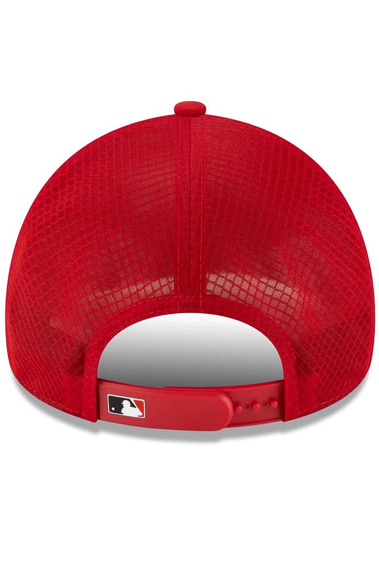 Men's New Era Red Cincinnati Reds 2026 Batting Practice Apex 9FORTY Adjustable Trucker Hat, Alternate, color, Red