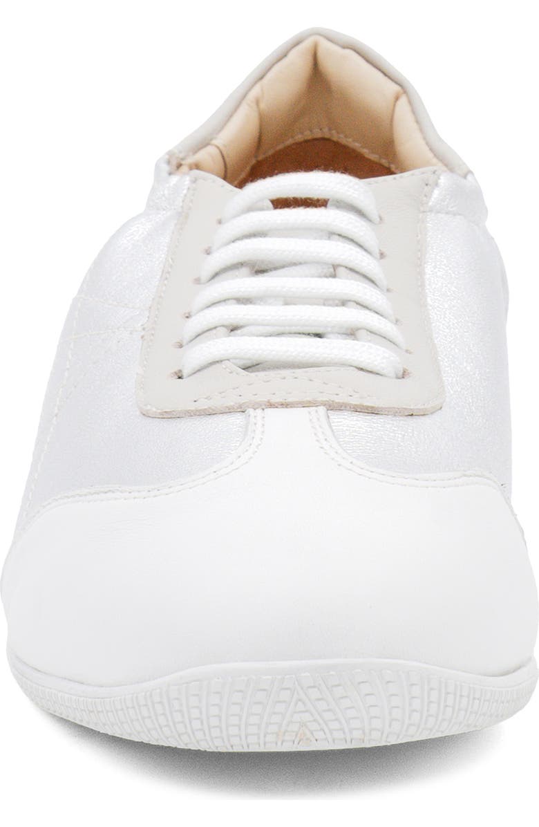 Amalfi by Rangoni Raffinato Sneaker, Alternate, color, Moon Etoile
