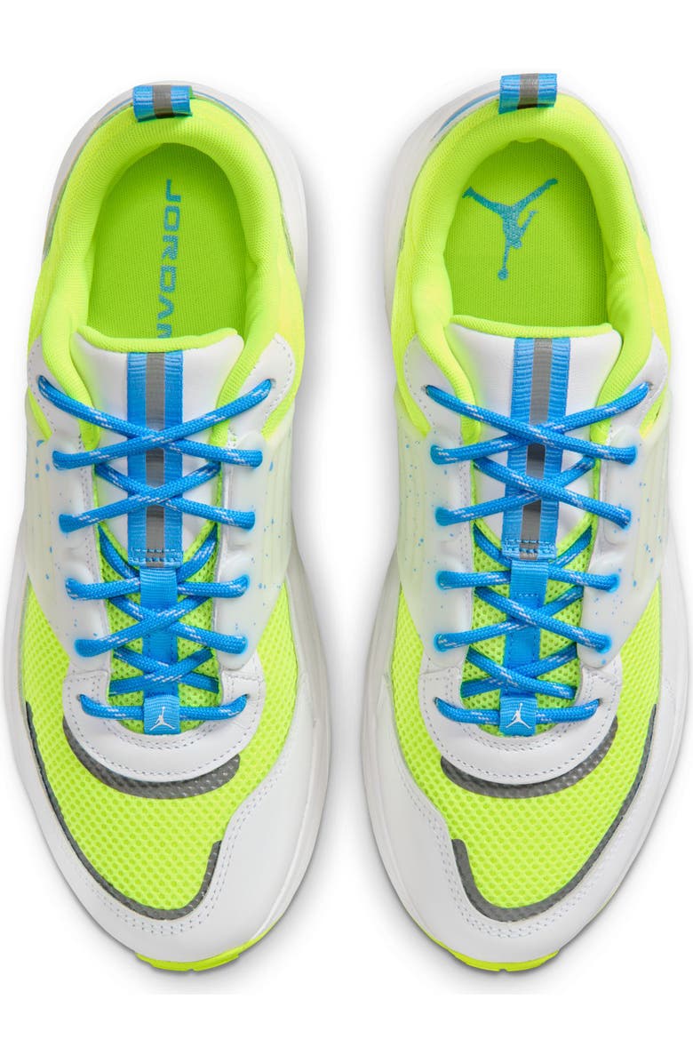 Jordan Trunner O/S Sneaker, Alternate, color, Volt/ University Blue