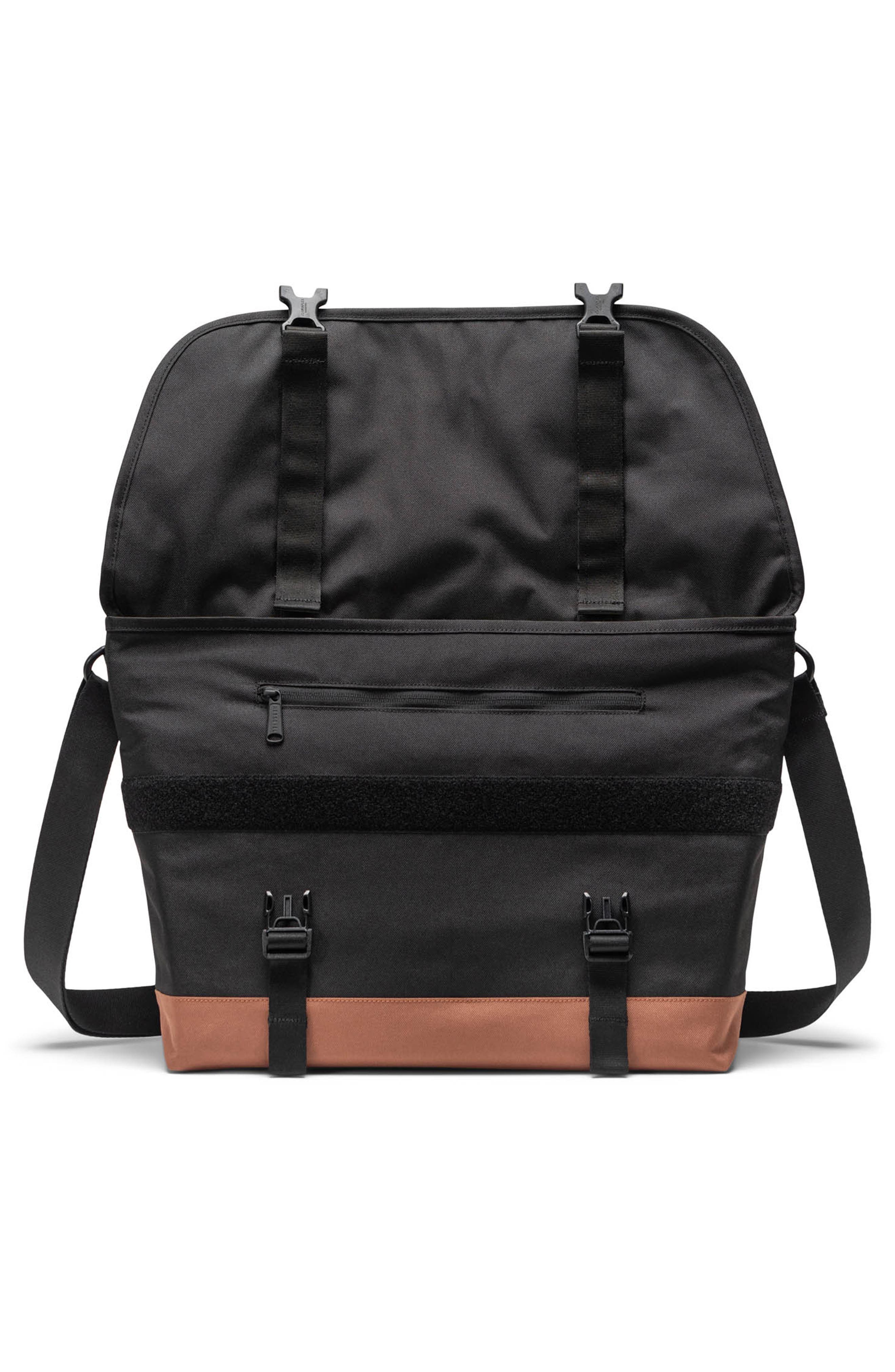 Herschel Supply Co. Cove Messenger Bag, Alternate, color, Black/Saddle Brown