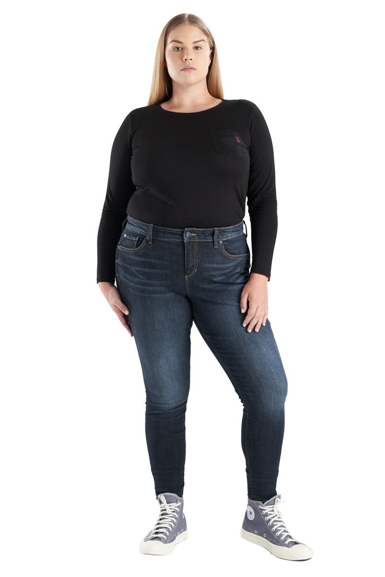 Crewneck Long Sleeve Pocket T-Shirt, Alternate, color, BLACK