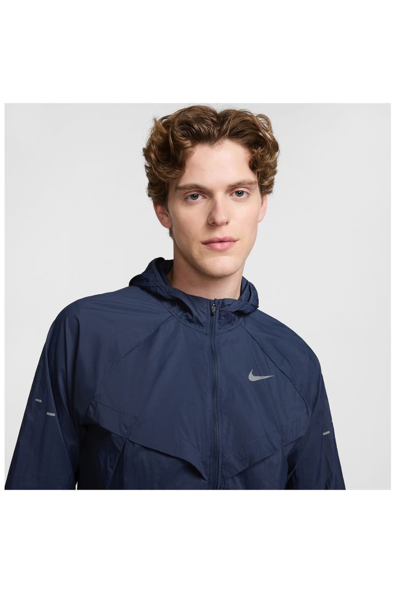 Stride Dri-FIT UV Hooded Running Jacket, Alternate, color, 437 THUNBL/REFSIL