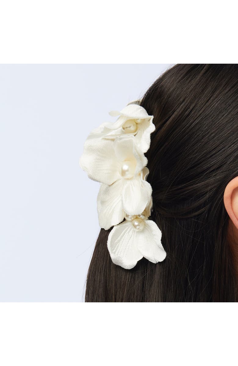 Lele Sadoughi Magnolia Claw Clip, Alternate, color, Ivory 100