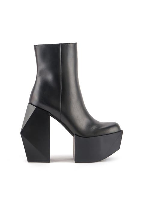 Stage Platform Boot