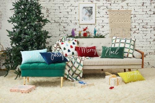 Carol & Frank Mimi Winter Woven Throw Pillow, 22" X 22" In Multi