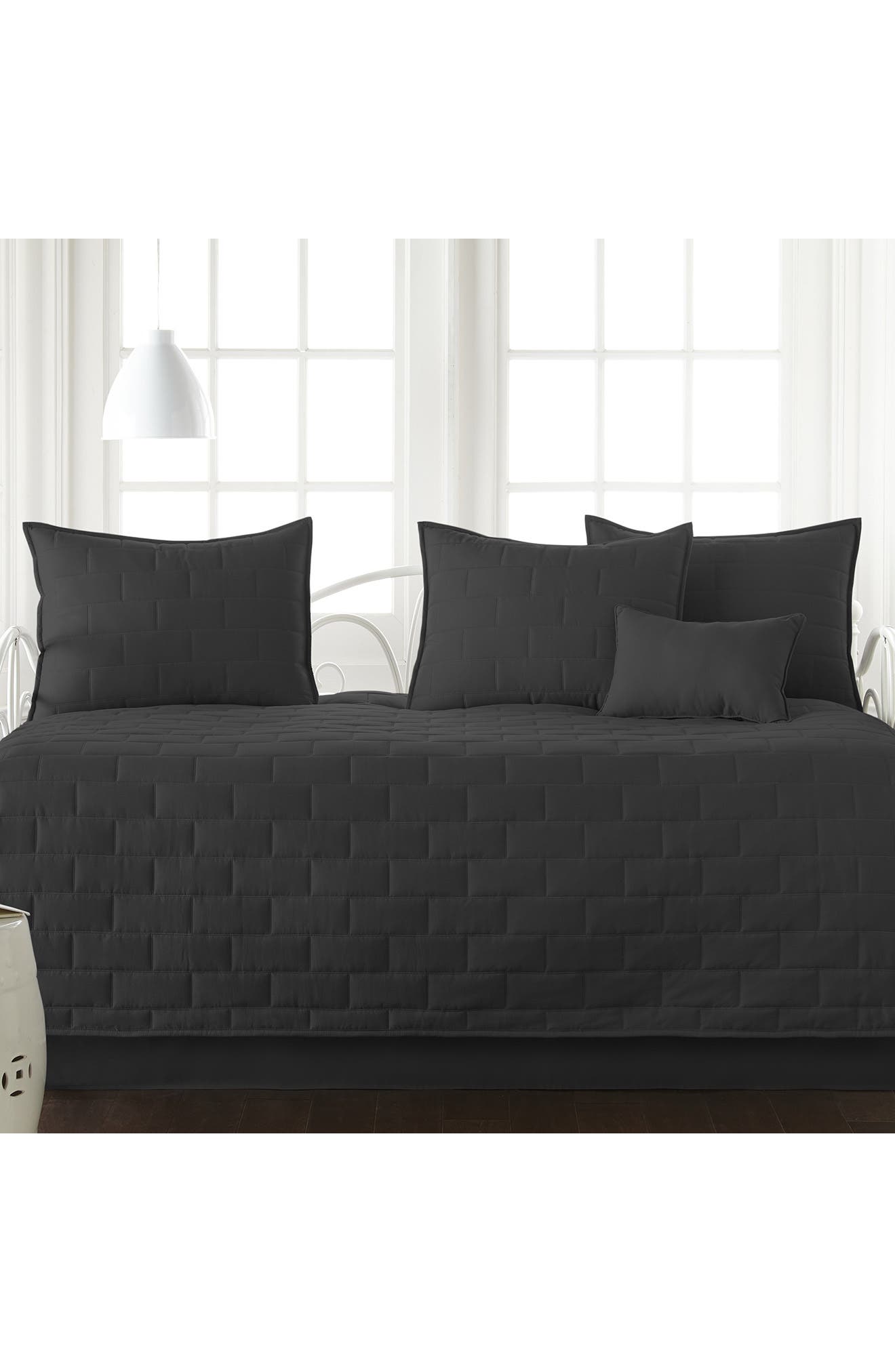 Daybed Brickyard Quilt Set