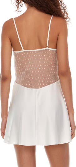 Showstopper Chemise