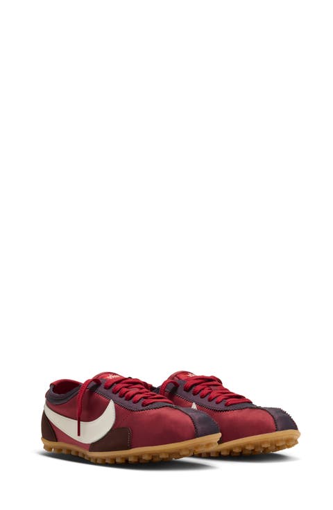 Moon Shoe Essential Sneaker