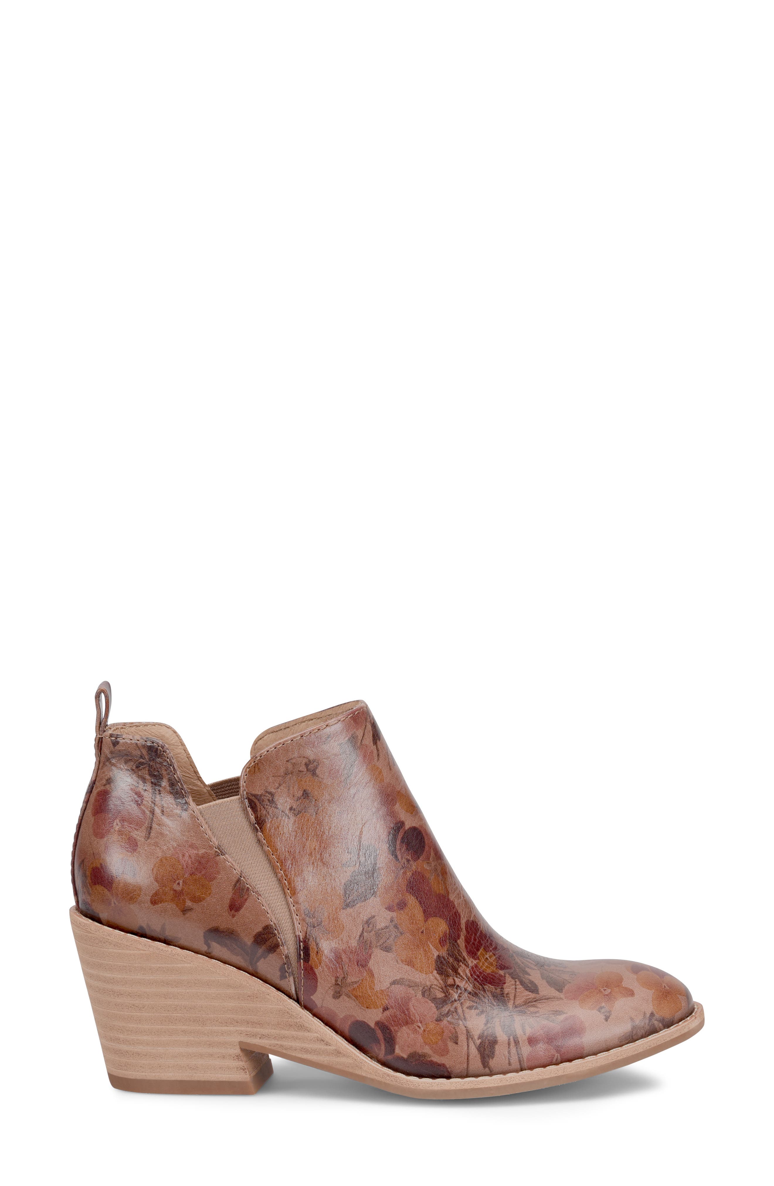 Sacora Bootie, Alternate, color, BLUSH
