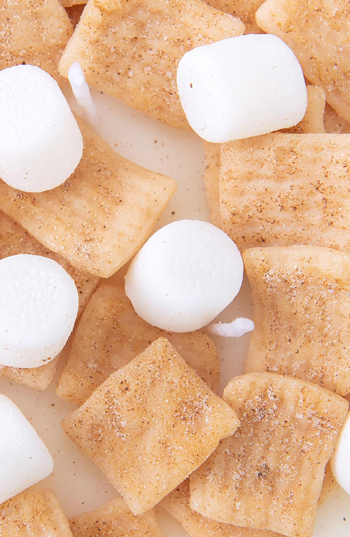 Southlake Gifts Cinnamon Toast Crunch Cereal Candle In Cinnamon Cereal