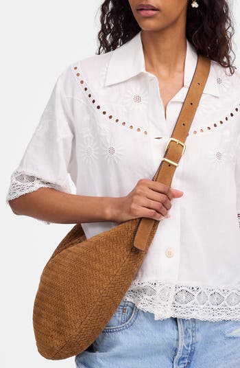 Essential Curve Shoulder Bag