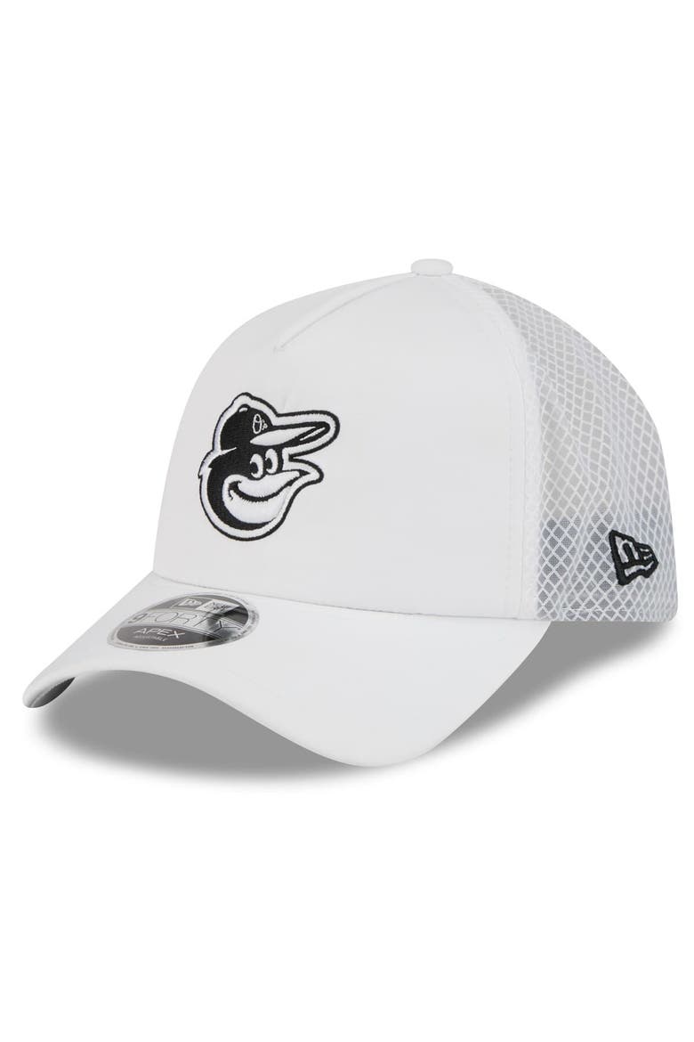Men's New Era White Baltimore Orioles 2026 Batting Practice Apex 9FORTY Adjustable Trucker Hat, Main, color, White
