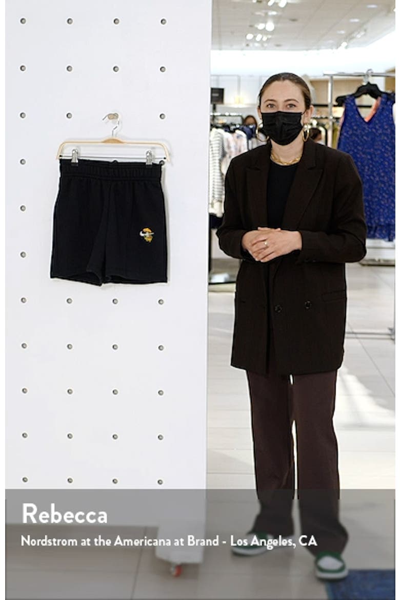 Sportswear Pleated Shorts video