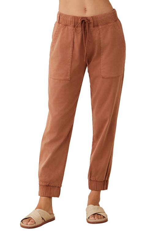 Bella Dahl Pocket Joggers In Terracotta Brown