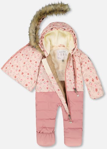 One-Piece Snug Snowsuit Designed for Car Seat