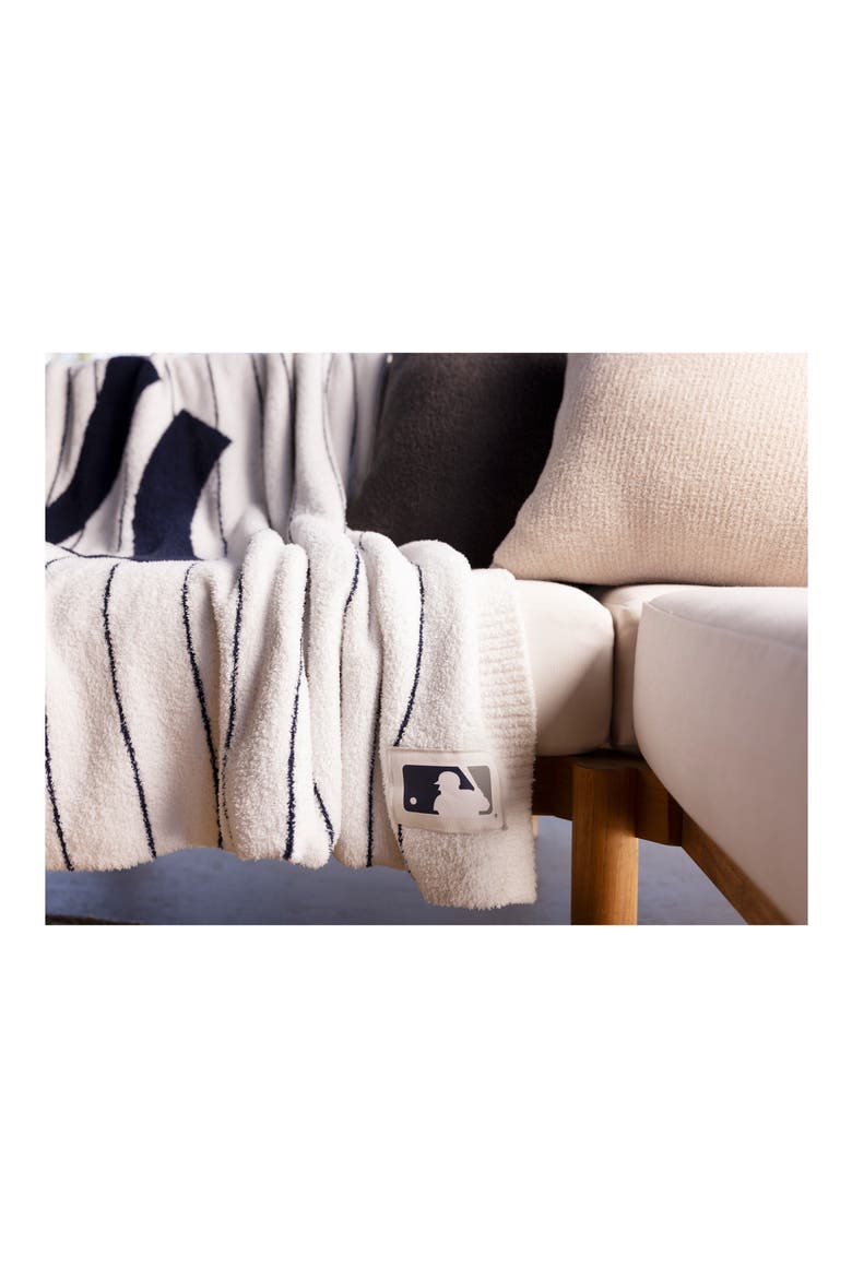 CozyChic® New York Yankees Throw Blanket, Alternate, color, YANKEES MULTI