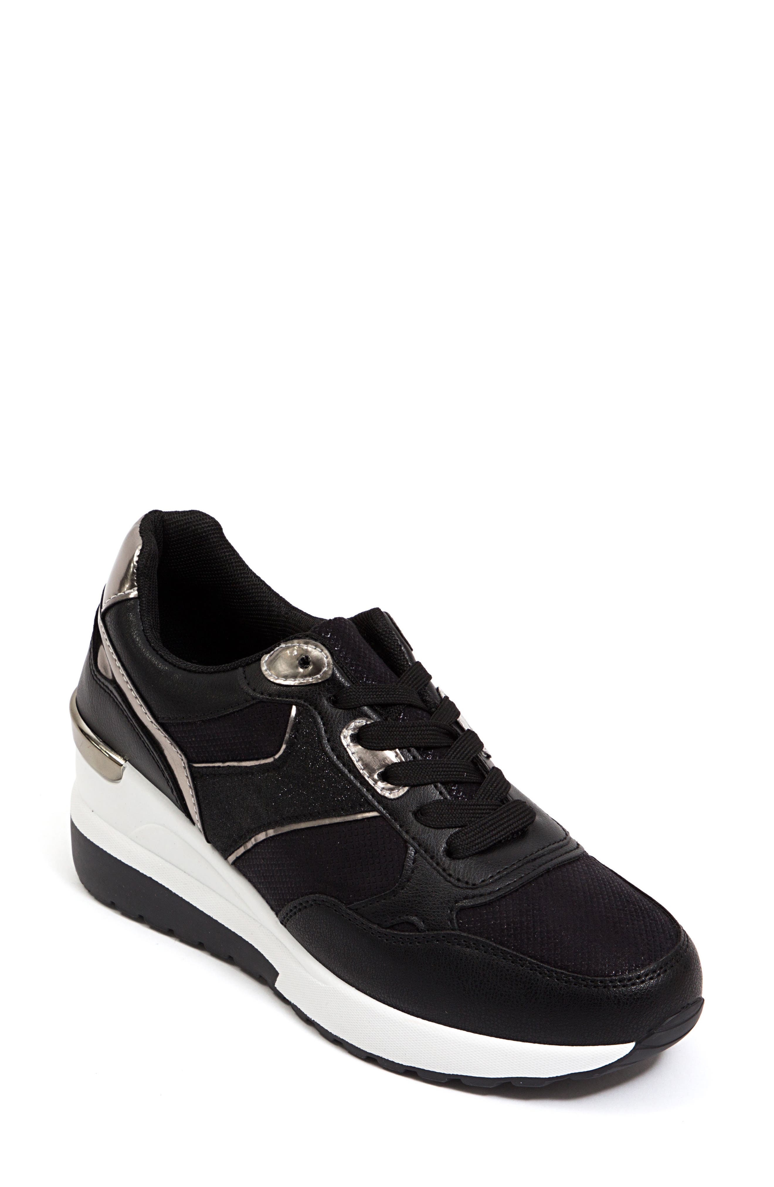 NINETY UNION Relax Sneaker