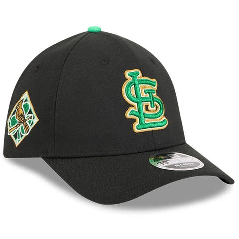 Men's New Era  Black St. Louis Cardinals 2026 St. Patrick's Day 39THIRTY Flex Hat
