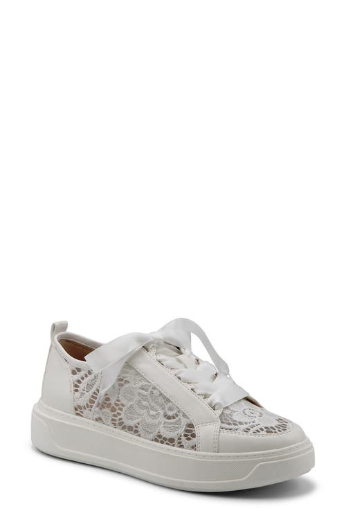 Charles David Swanny Sneaker In White