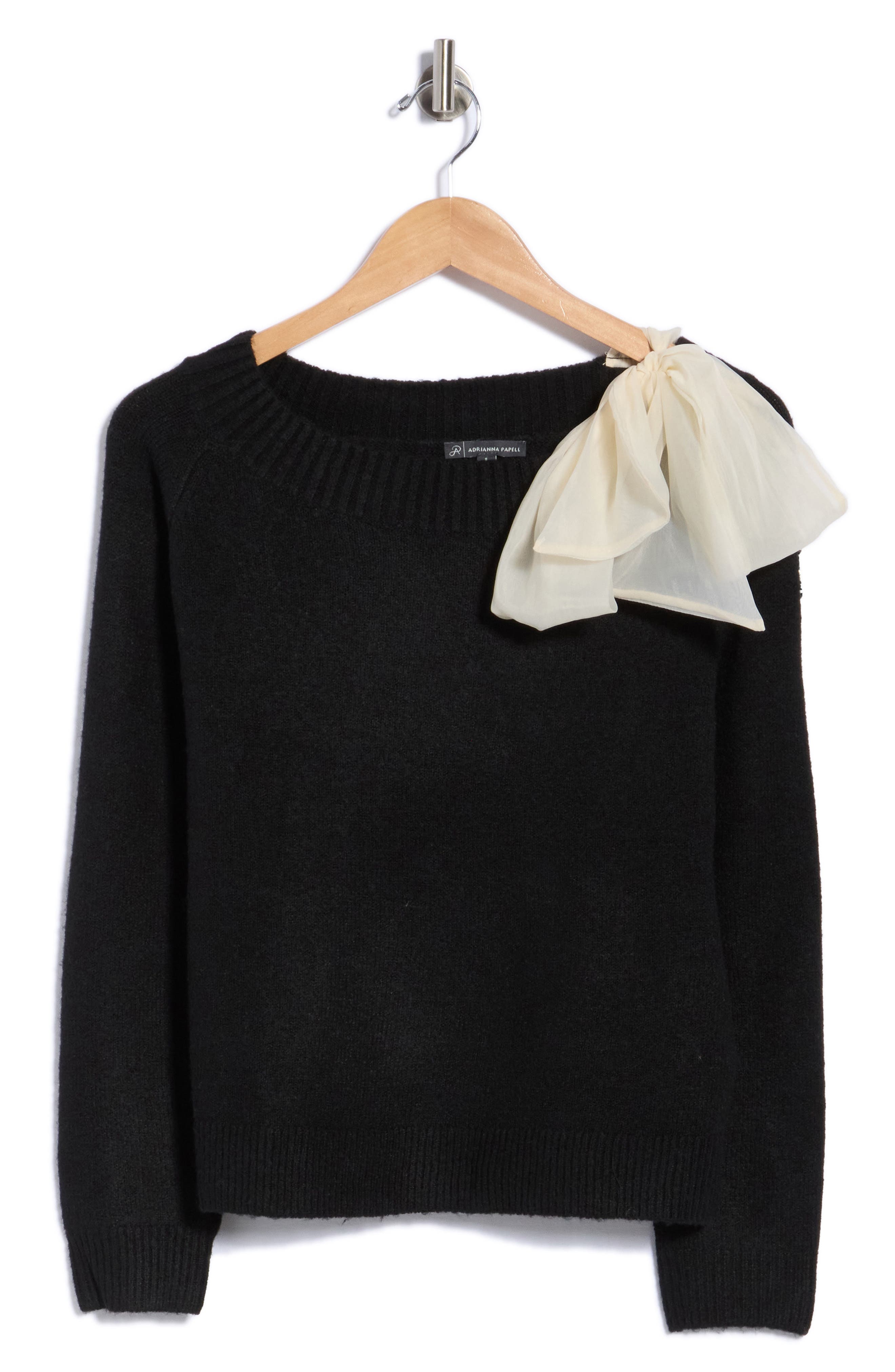 selected BLACK/ CREAM